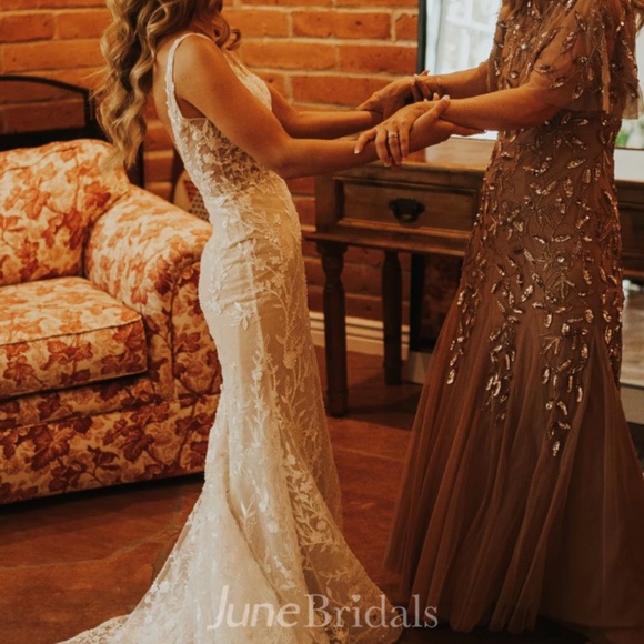 Lace Boho Wedding Dress - Picture 1 of 4